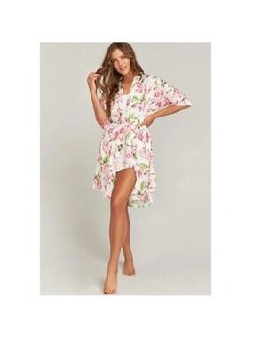 Show Me Your Mumu Brie Robe Floral Garden White Pink One Size